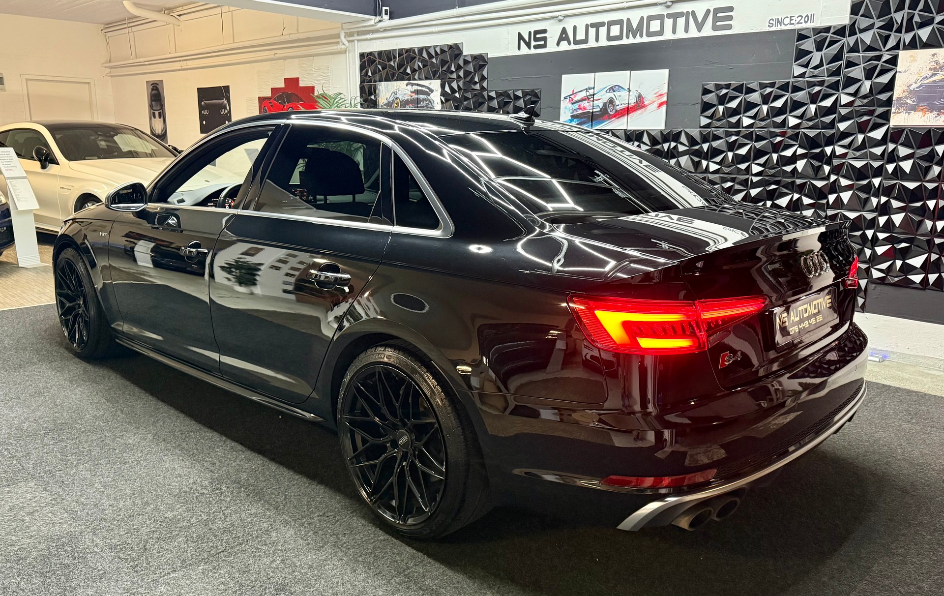 AUDI S4 Limousine 3.0 TFSI quattro tiptronic-image-5