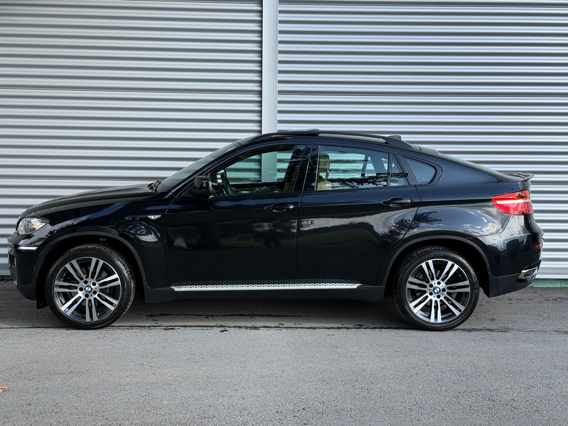 BMW X6 xDrive 40d Steptronic-image-2