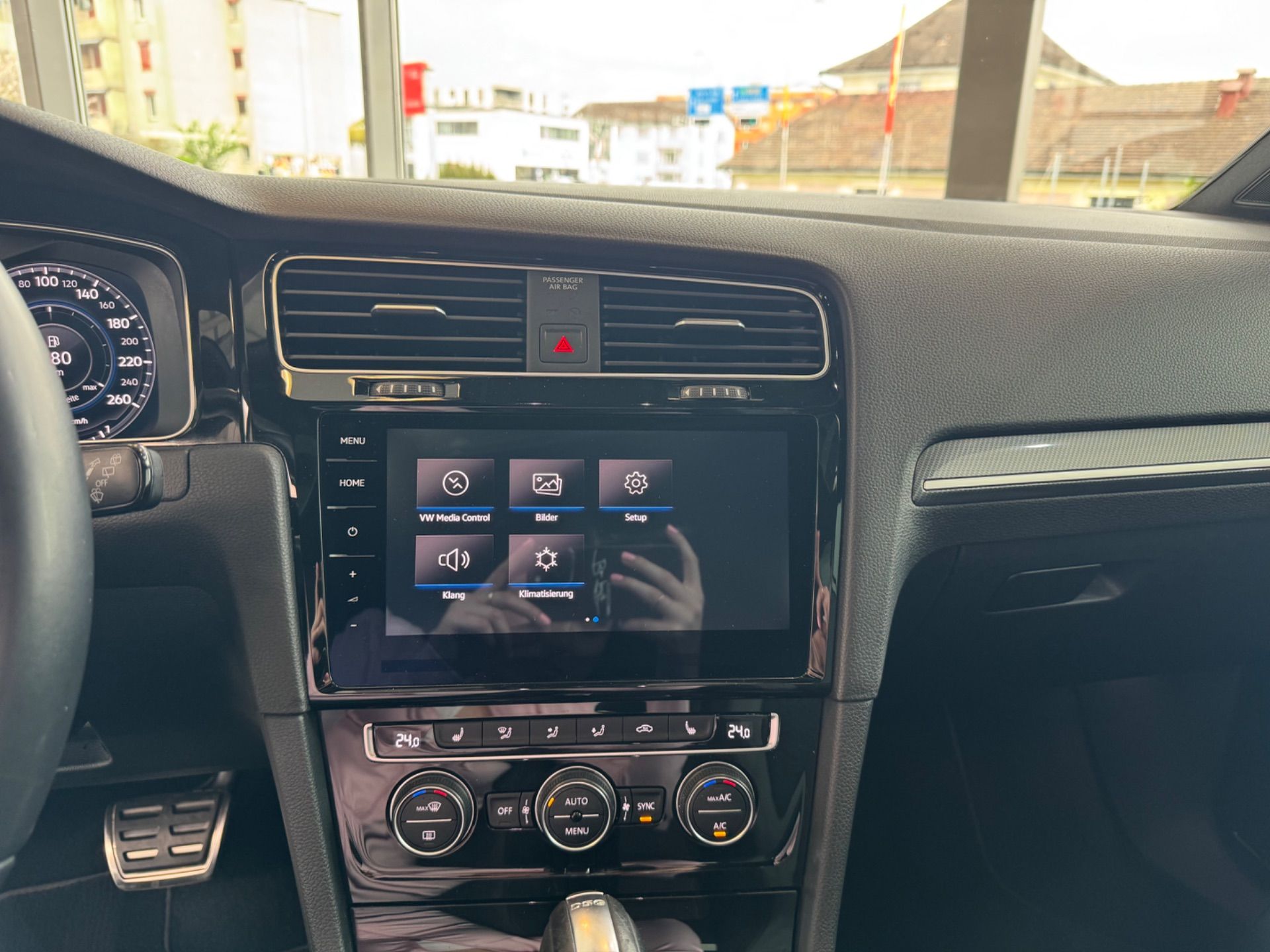 VW Golf 1.5 TSI EVO Highline DSG-image-12