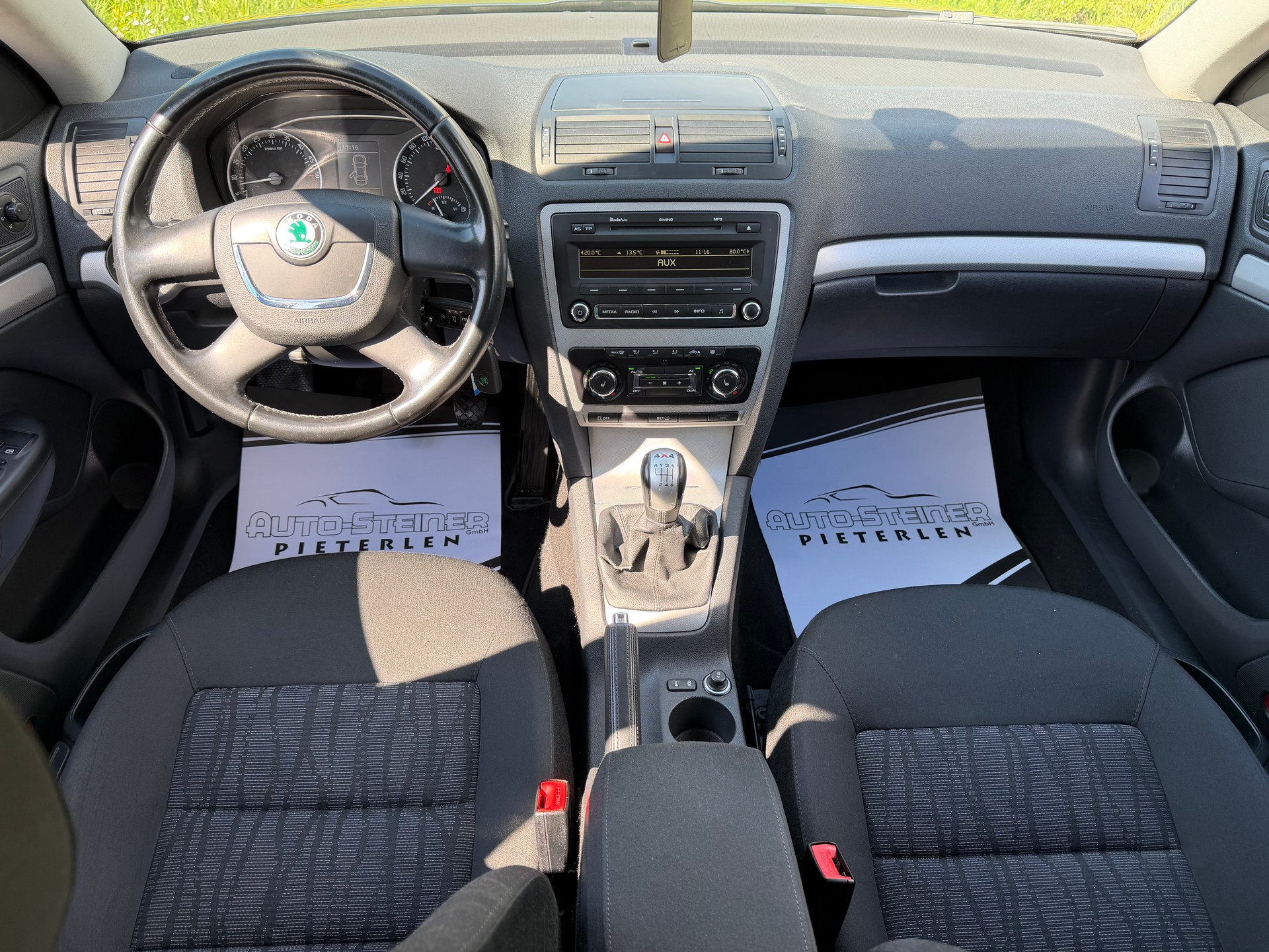 SKODA 4X4 OCTAVIA KOMBI 1.6 TDI 4x4 MIT AHK 1600 KG. 6 GANG SCHALTER. AB MFK. SAUBER + GEPFLEGT. GUT + GÜNSTIG !! CHF 4`990.--image-6