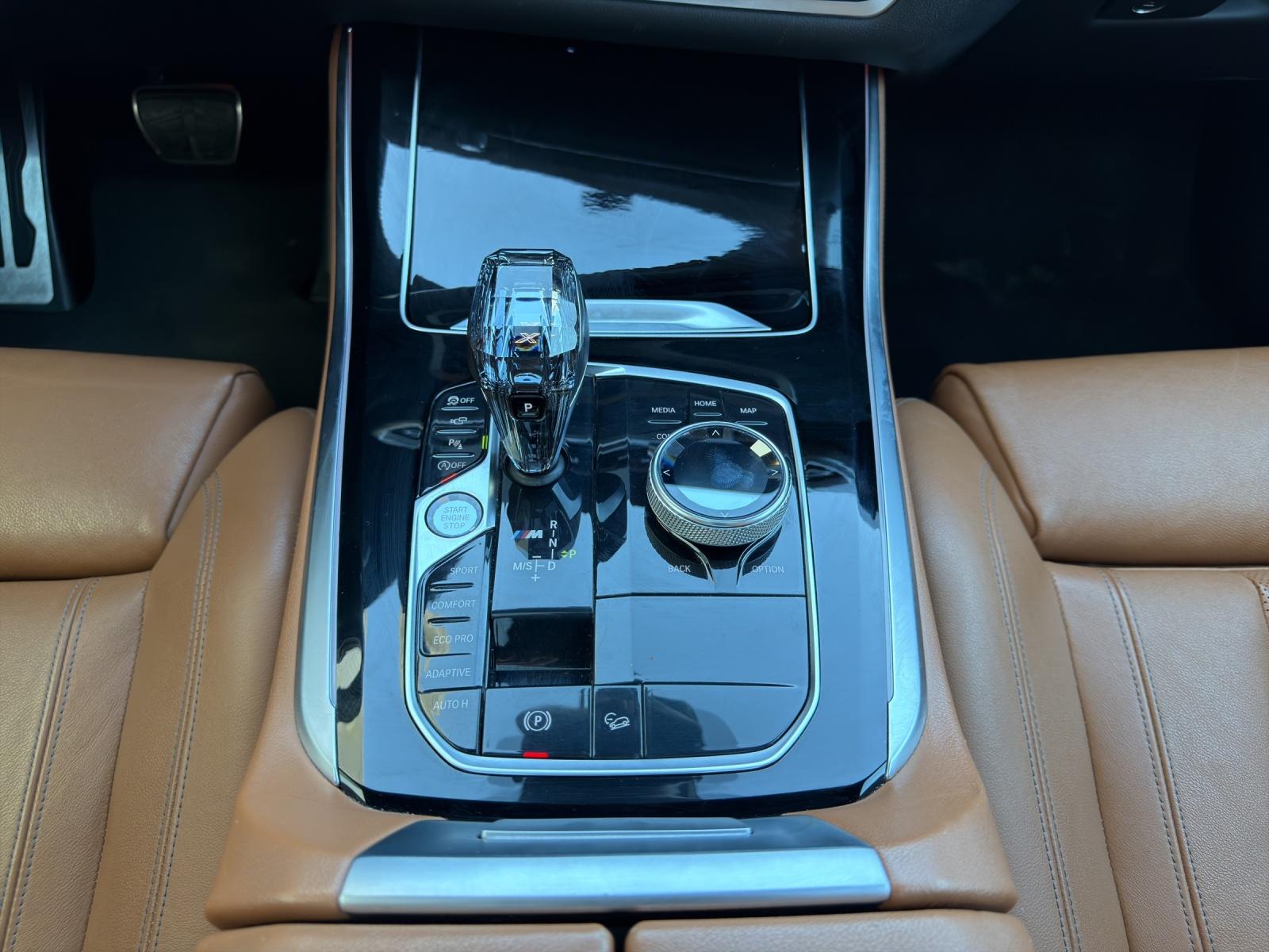 BMW X5 xDrive M50d Steptronic-image-14