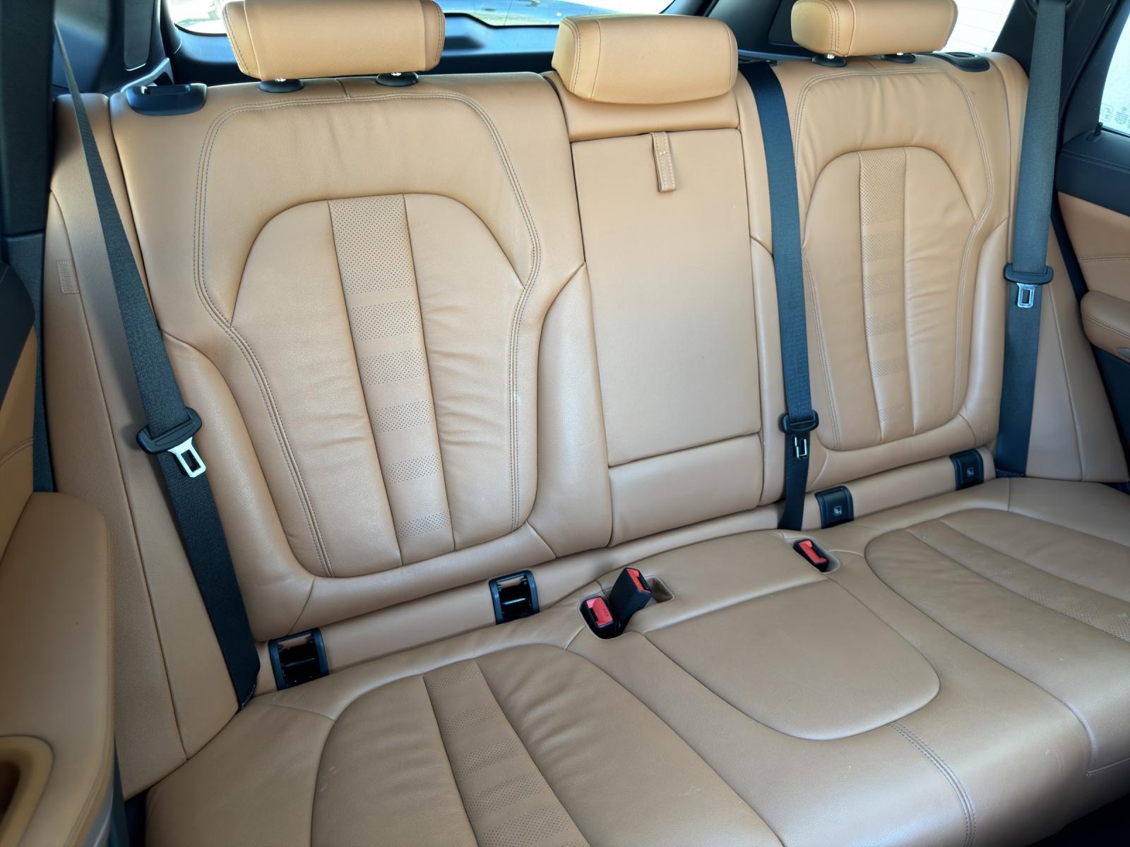 BMW X5 xDrive M50d Steptronic-image-18