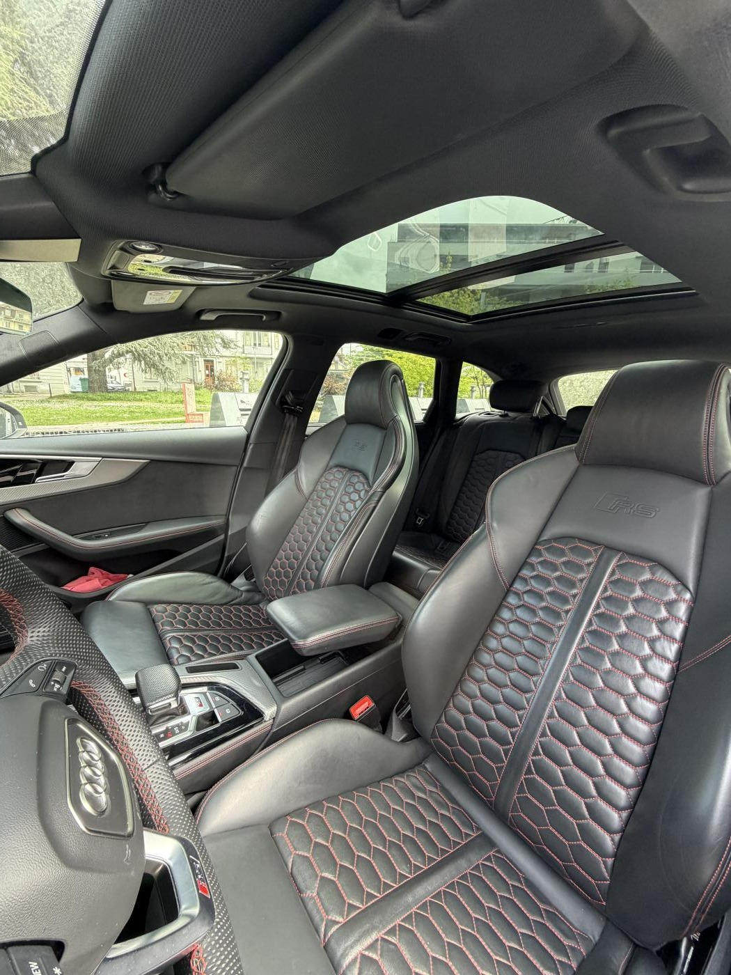 AUDI RS4 Avant quattro tiptronic-image-3