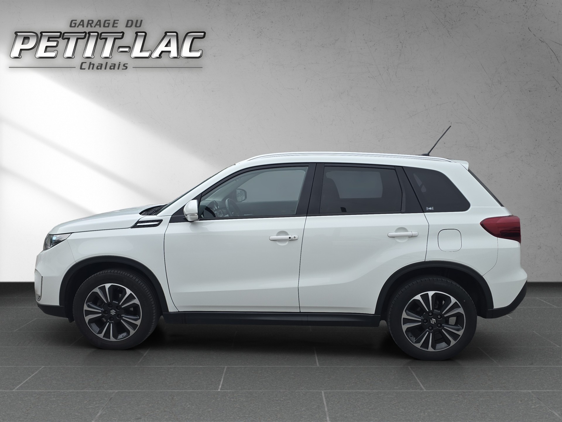 SUZUKI Vitara 1.4 Boosterjet Compact Top-image-6