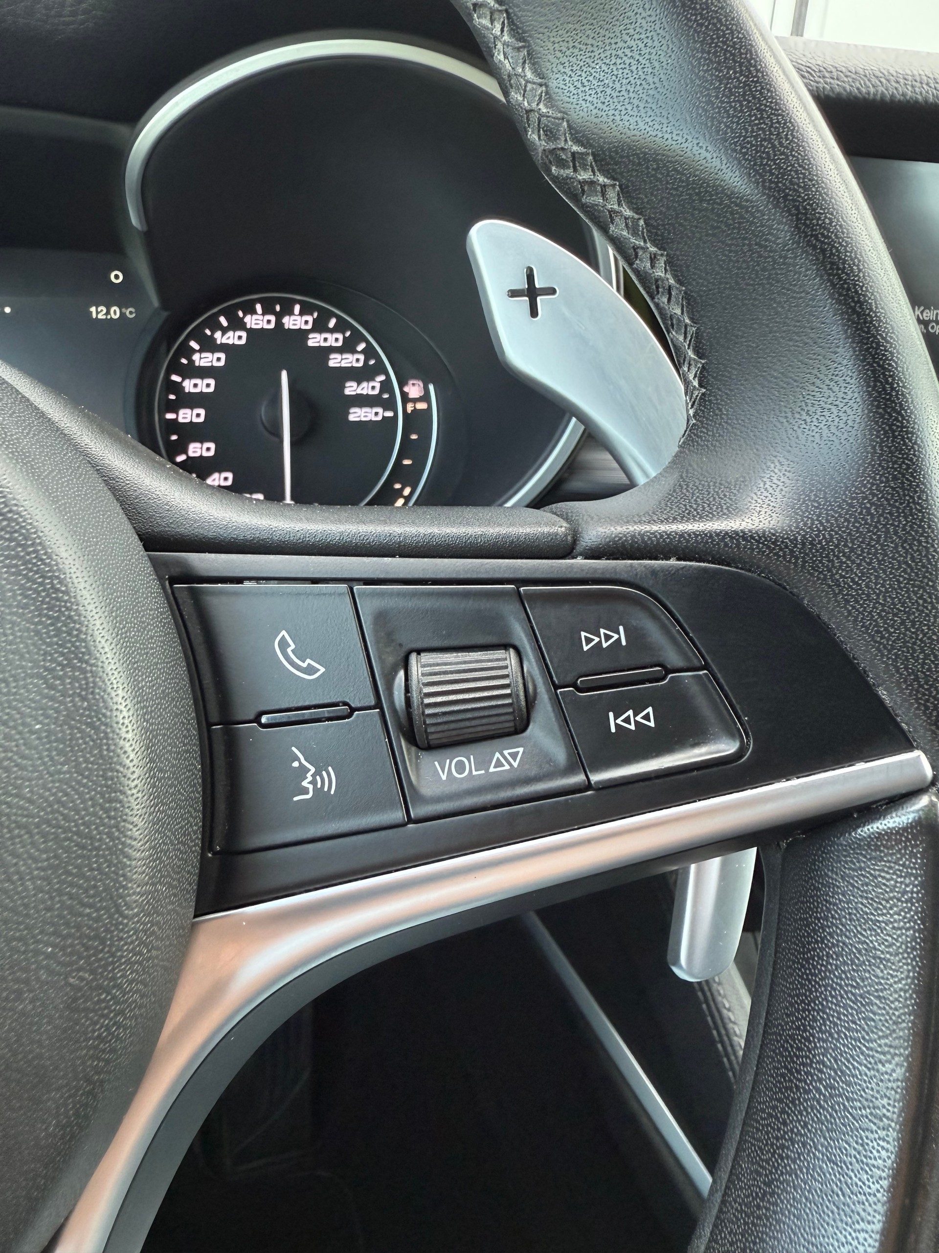 ALFA ROMEO Stelvio 2.0 Executive Q4 Automatic-image-11
