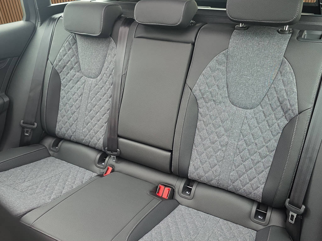 SKODA Octavia Combi 2.0 TSI SportLine 4x4 DSG-image-19