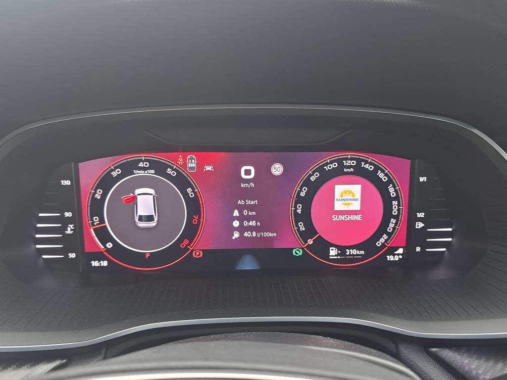 SKODA Octavia Combi 2.0 TSI SportLine 4x4 DSG-image-17