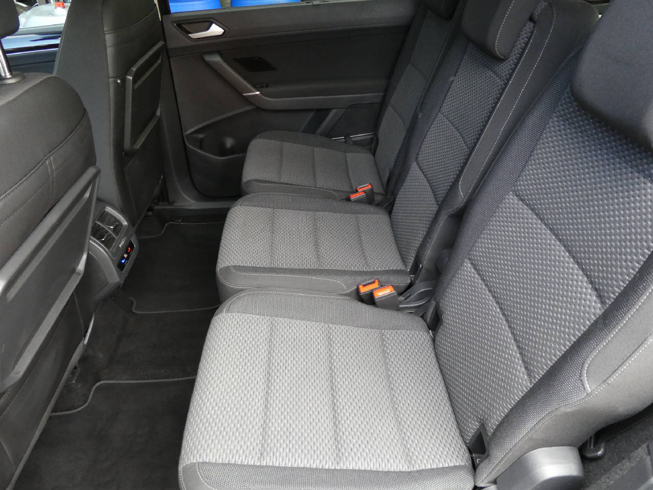 VW Touran 1.5 TSI Comfortline United DSG-image-10
