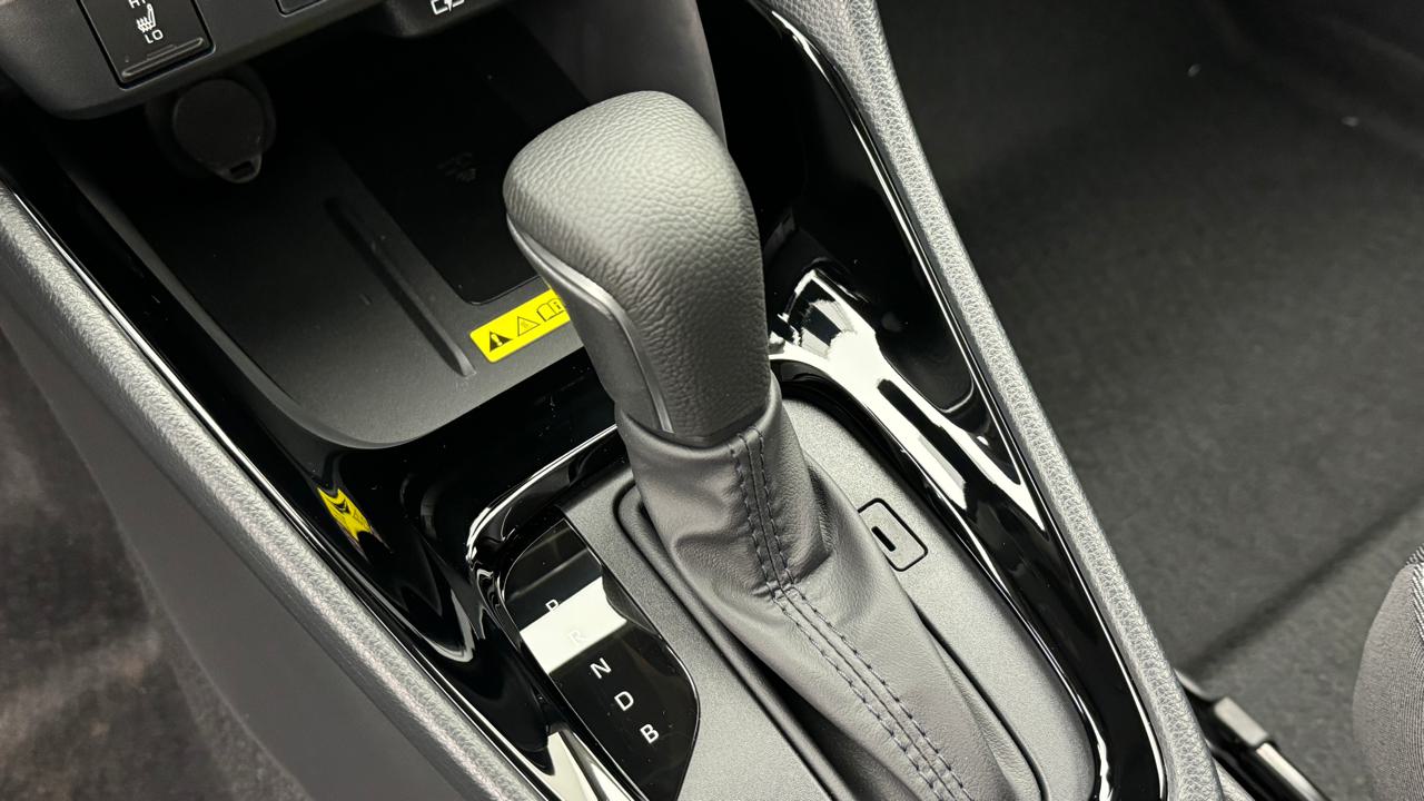 TOYOTA Yaris 1.5 Sport e-CVT-image-10
