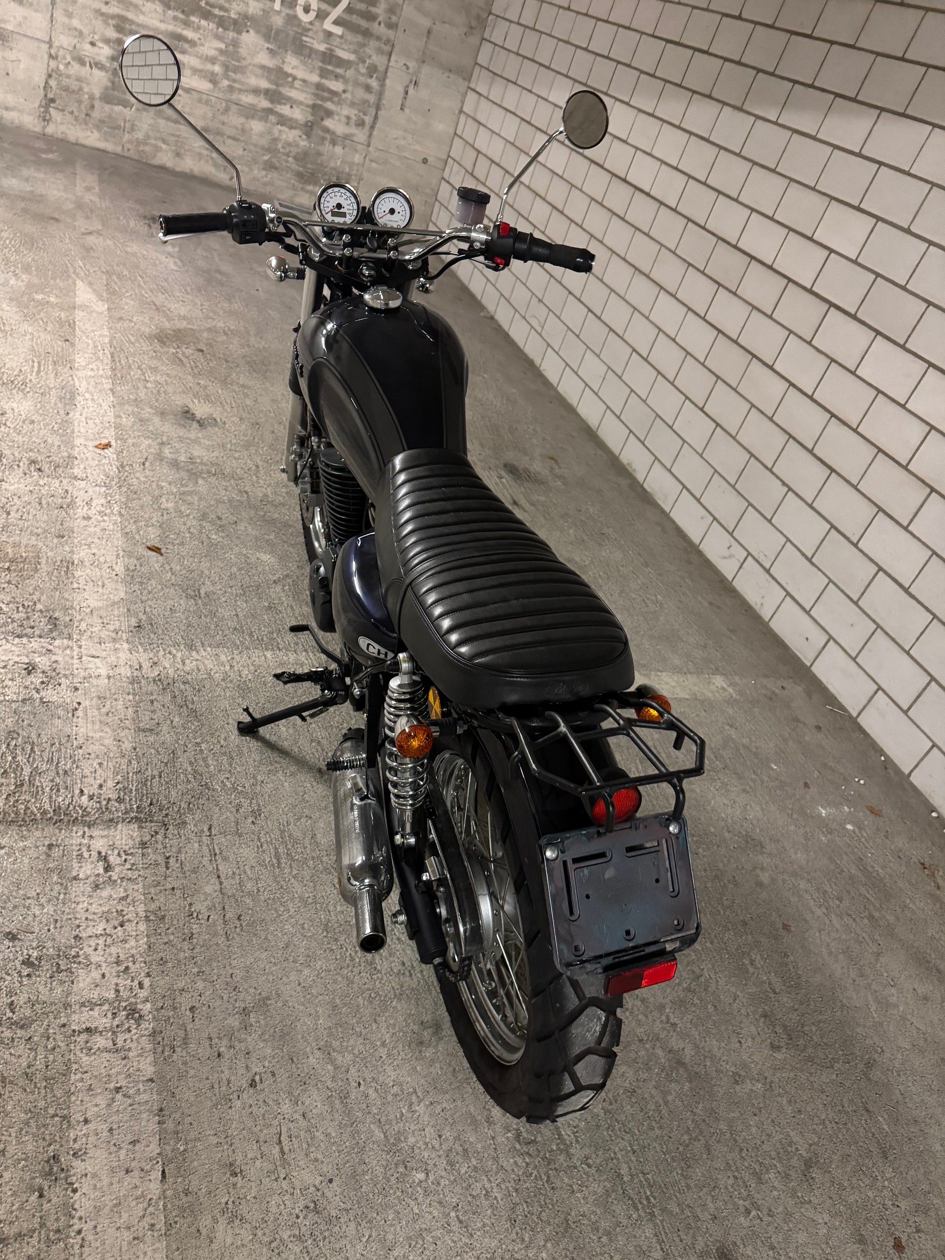 MASH 650 Six Hundred Classic-image-7