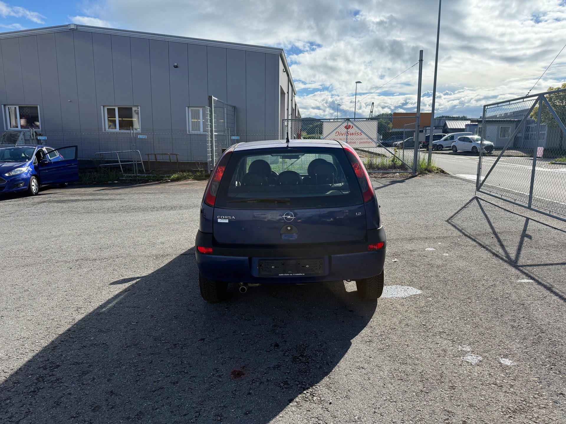 OPEL Corsa 1.2 16V Club-image-12