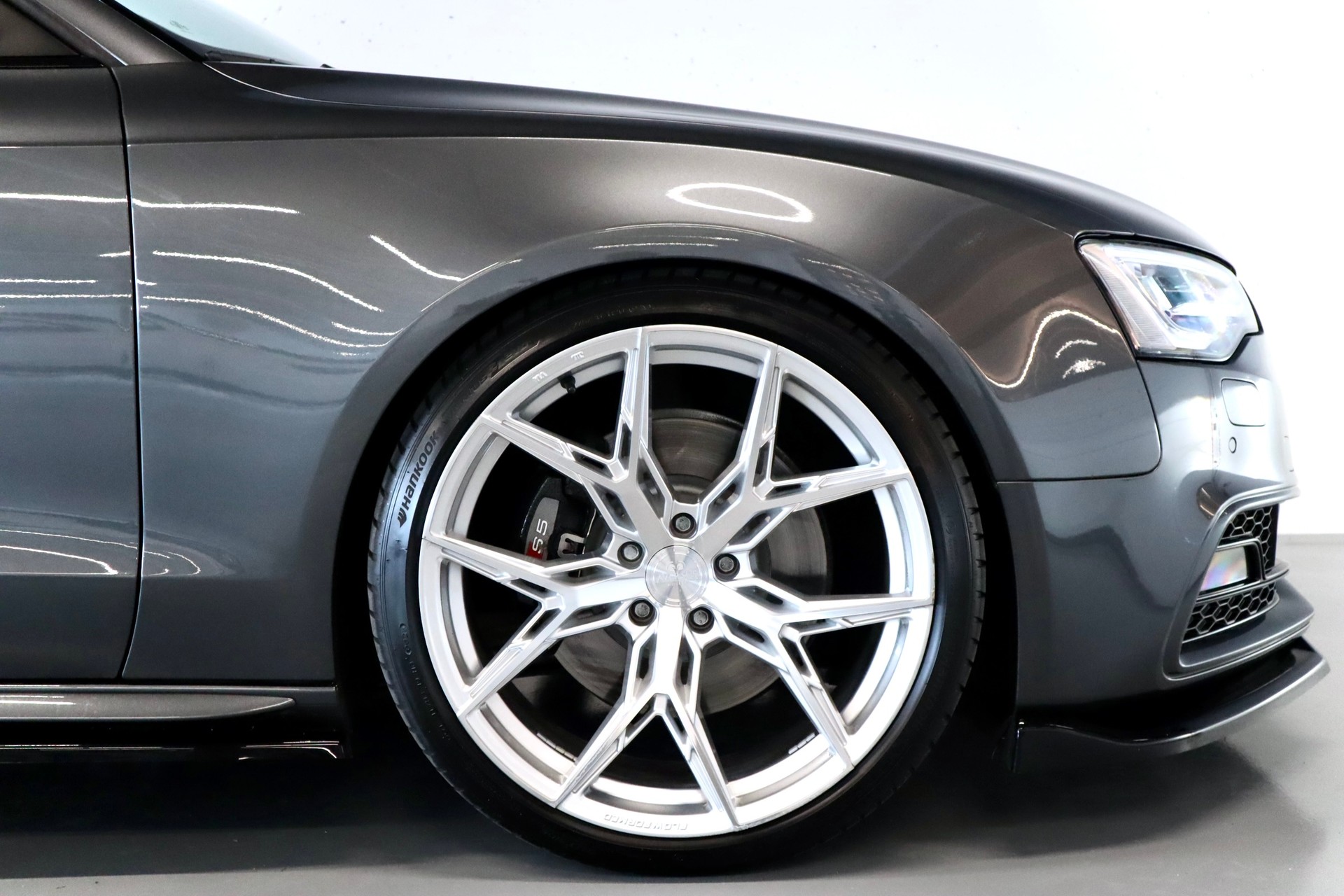 AUDI S5 Cabrio 3.0 TFSI QUATTRO | GRAIL AUSPUFF | AVERSUS FELGEN | BODYKIT | SPORTFAHRWERK-image-6