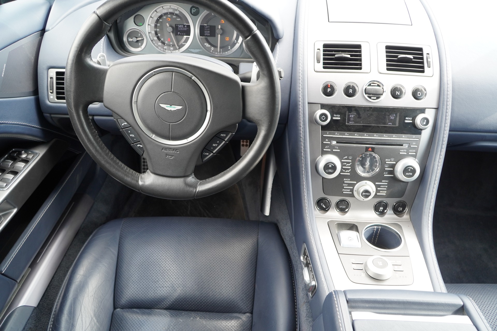 ASTON MARTIN Rapide 5.9 V12 Touchtronic 2-image-9