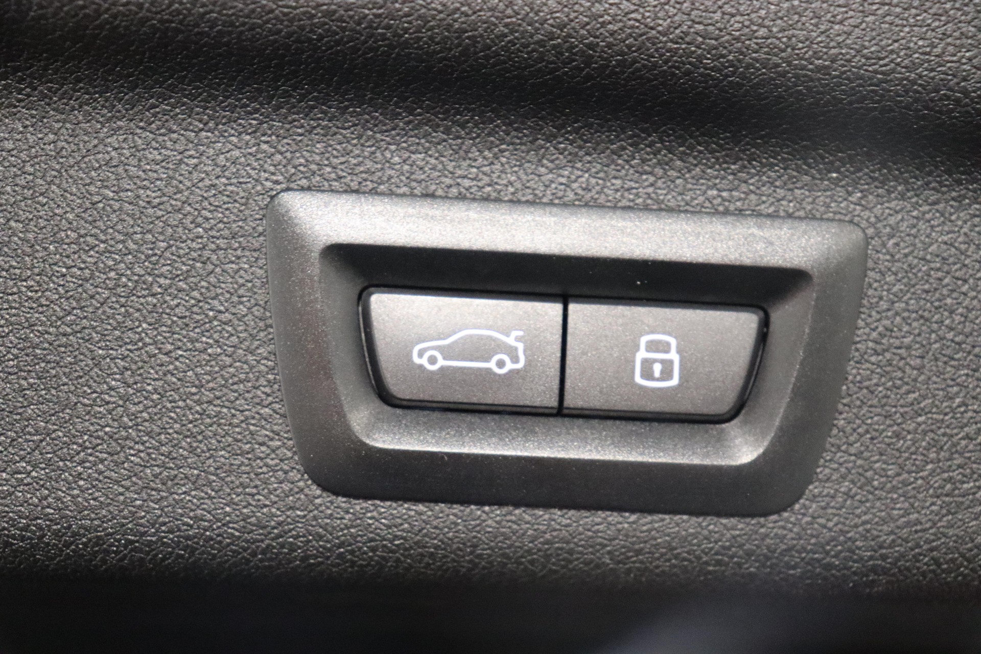 BMW 223d xDrive paddles Active Tourer-image-5