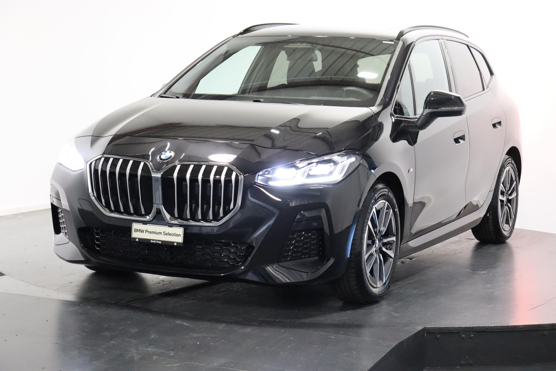 BMW 223d xDrive paddles Active Tourer-image-0