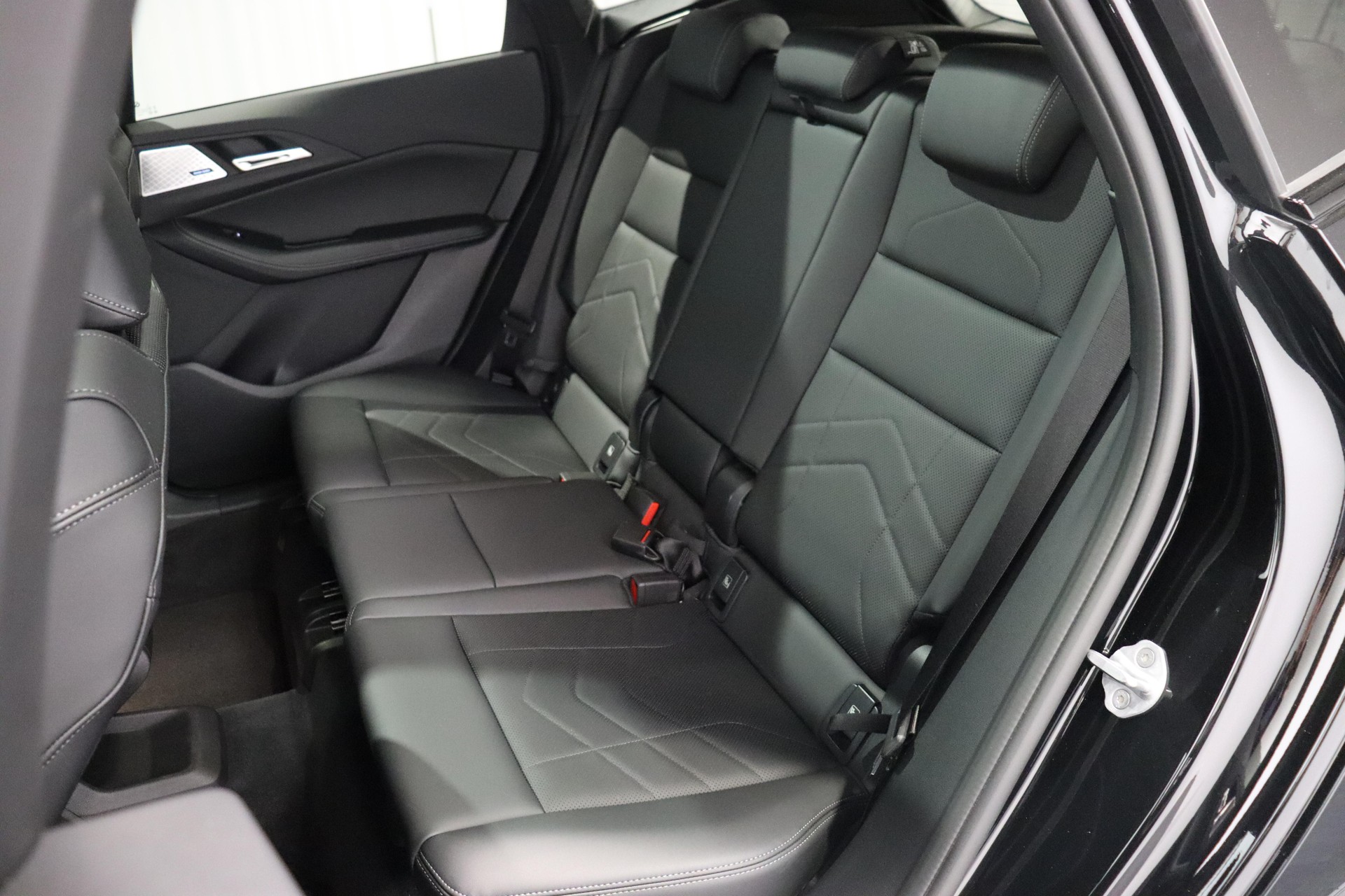 BMW 223d xDrive paddles Active Tourer-image-8