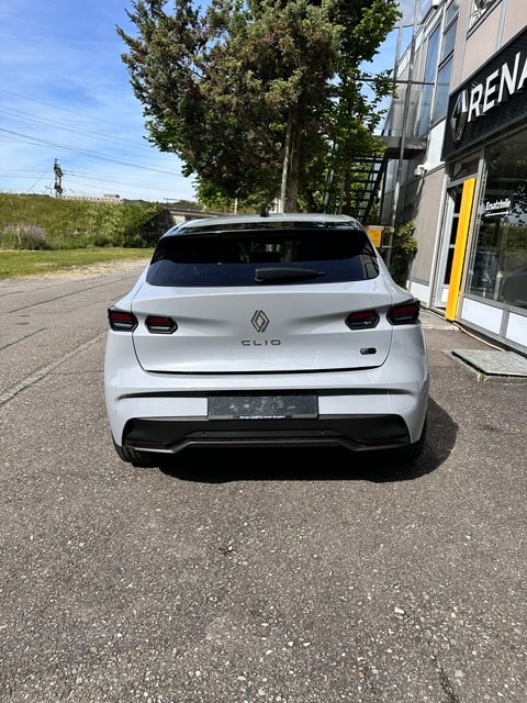RENAULT Clio 1.8 E-Tech Techno-image-6