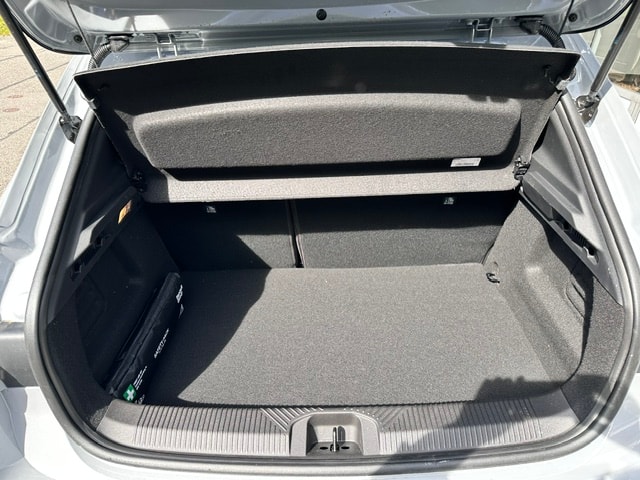 RENAULT Clio 1.8 E-Tech Techno-image-7