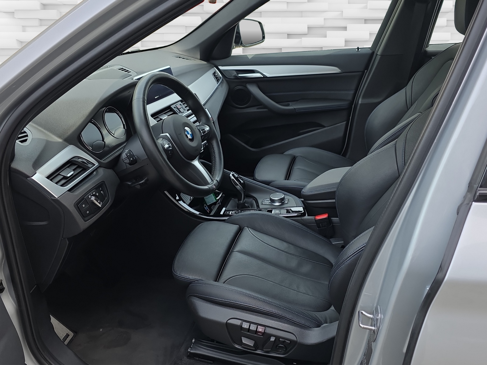 BMW X1 xDrive 20d Steptronic-image-4