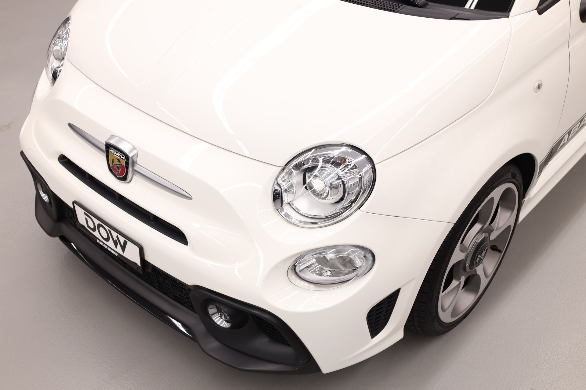 FIAT 595 Abarth 1.4 T-Jet 165 Turismo-image-5