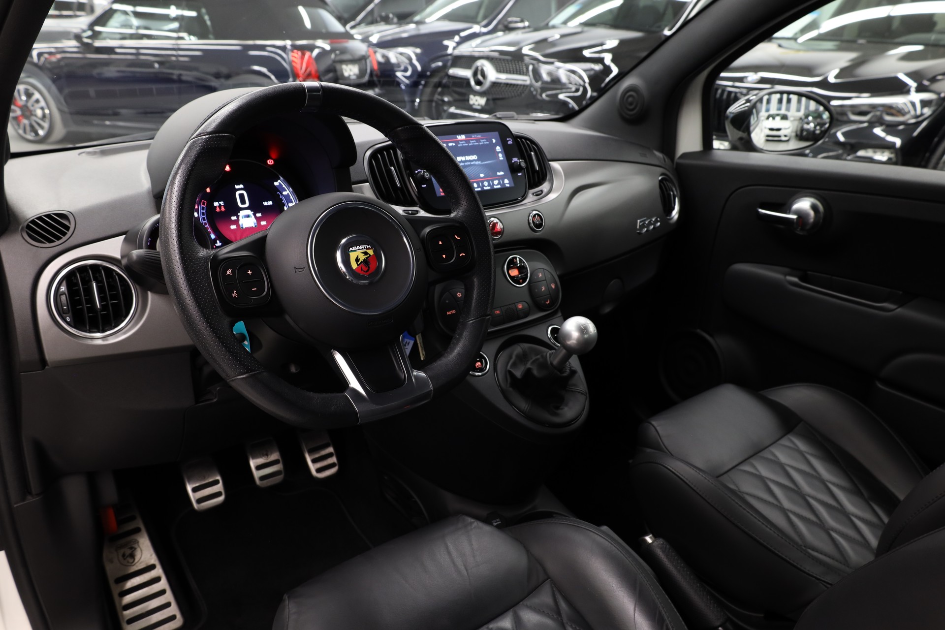 FIAT 595 Abarth 1.4 T-Jet 165 Turismo-image-17