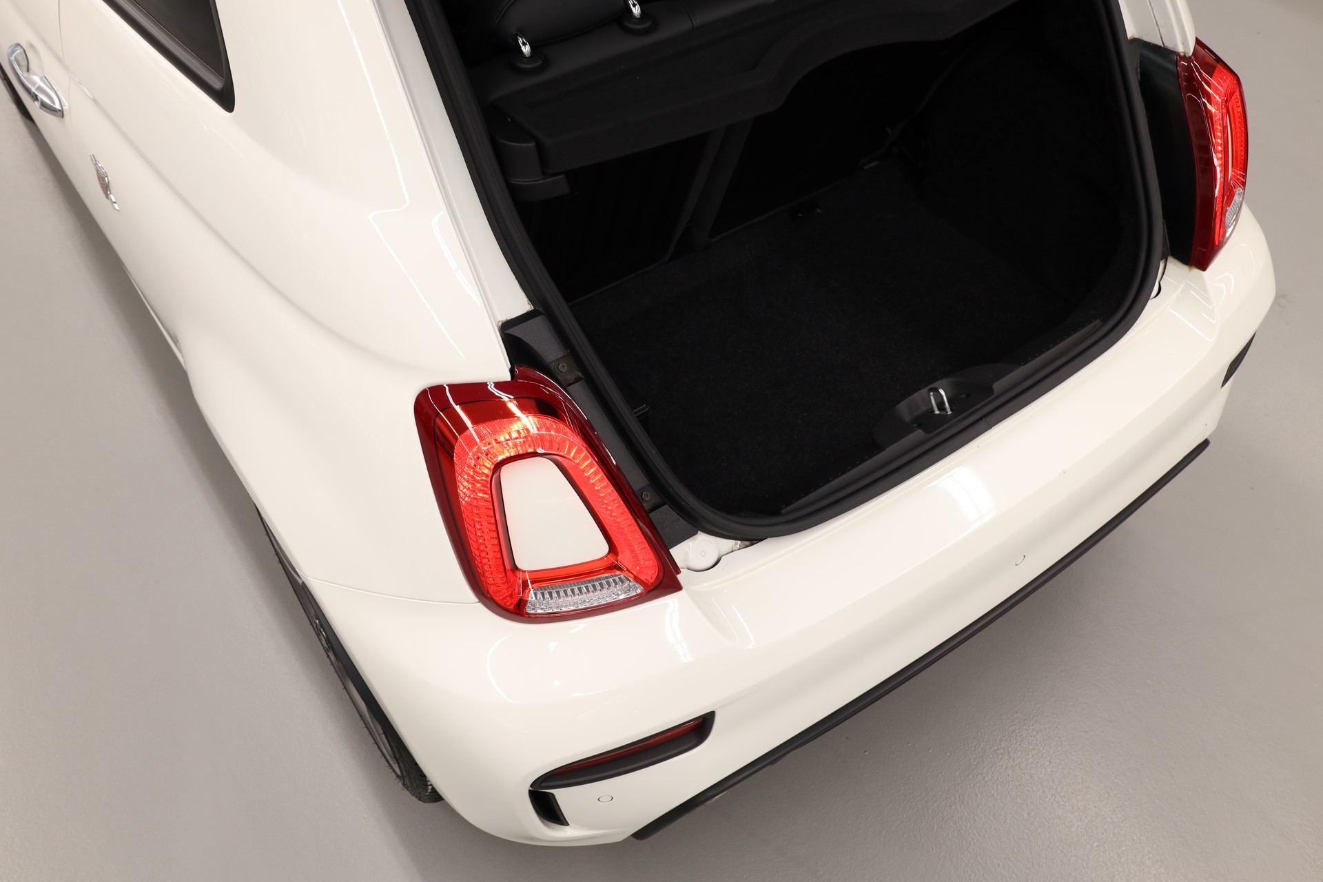 FIAT 595 Abarth 1.4 T-Jet 165 Turismo-image-10