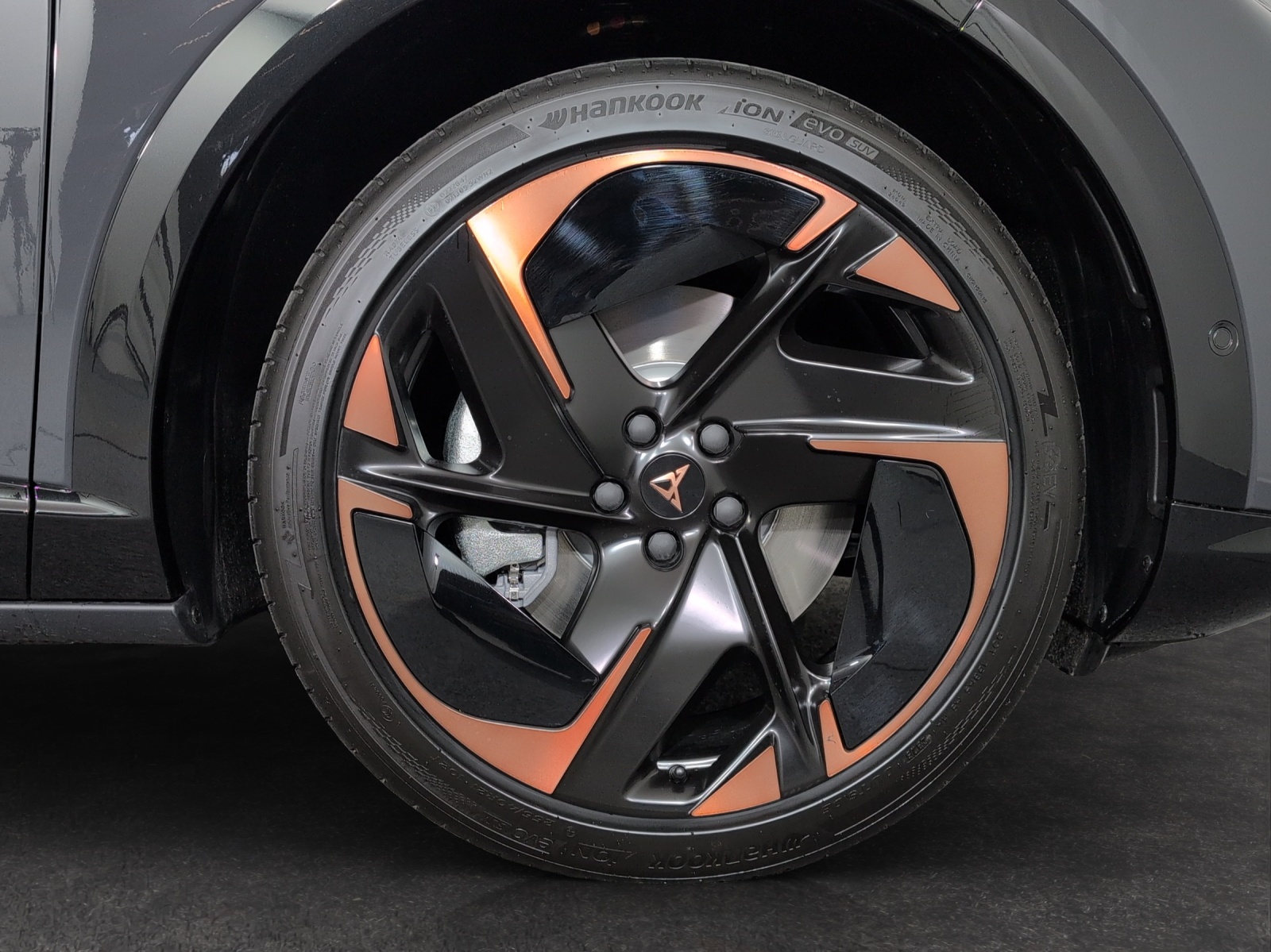 CUPRA Tavascan Type 9 77 kWh Adrenaline Prime Edition-image-4