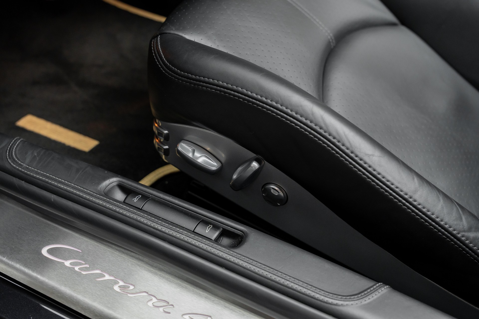 PORSCHE 911 Cabrio Carrera 4S PDK-image-21