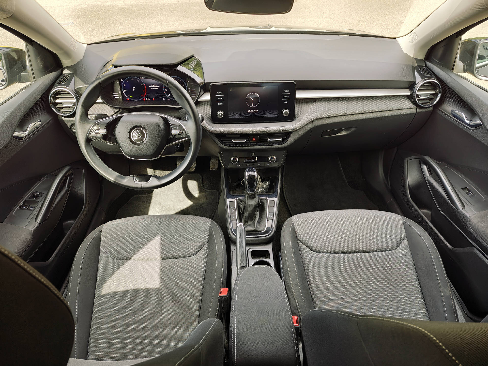 SKODA Fabia 1.0 TSI Ambition DSG-image-14