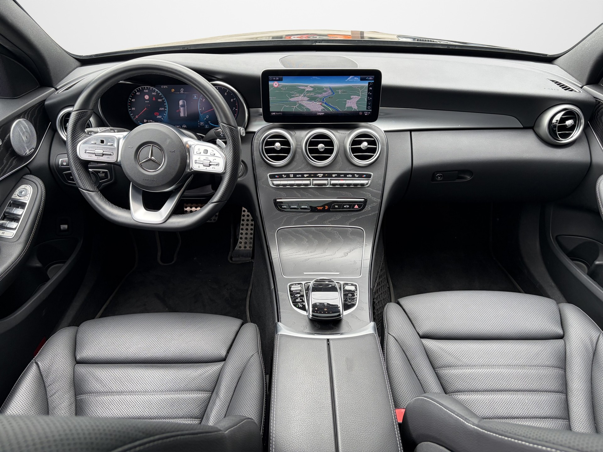 MERCEDES-BENZ C 400 AMG Line 4Matic 9G-Tronic-image-9