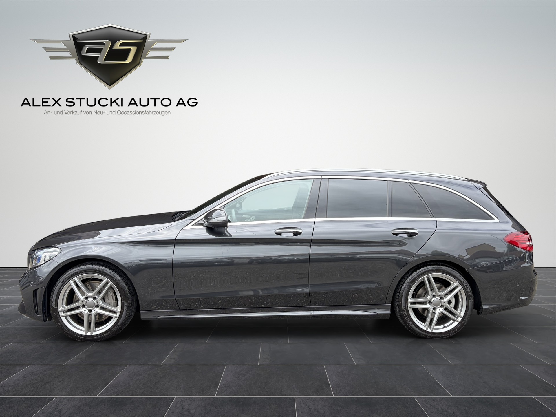 MERCEDES-BENZ C 400 AMG Line 4Matic 9G-Tronic-image-3