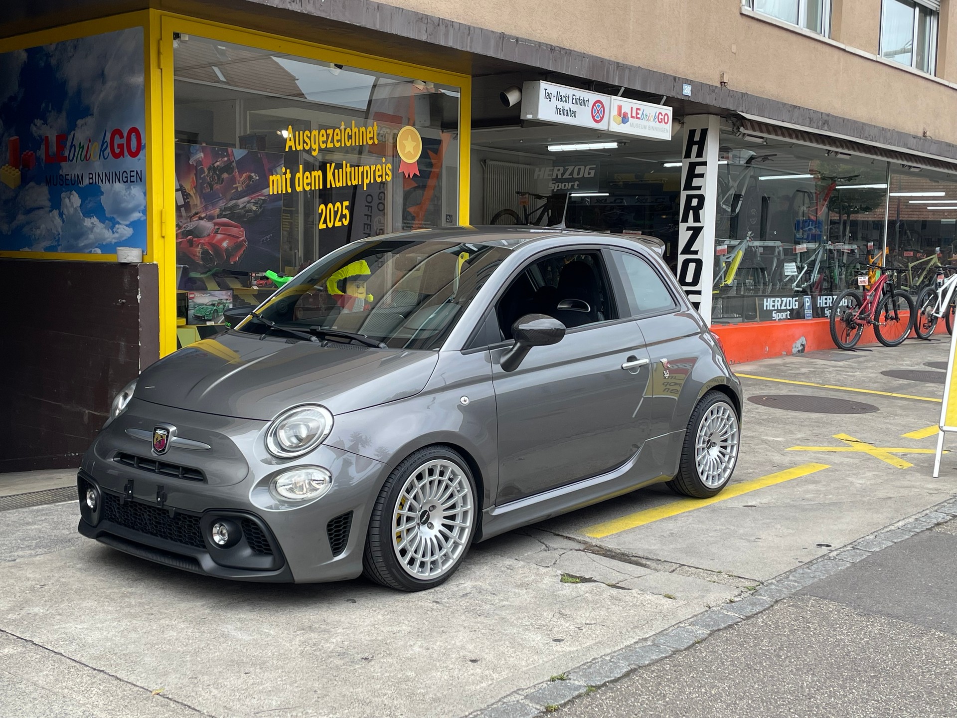 FIAT 595 1.4 16V Turbo Abarth Pista, Frisch ab MFK 04.06.2026-image-2