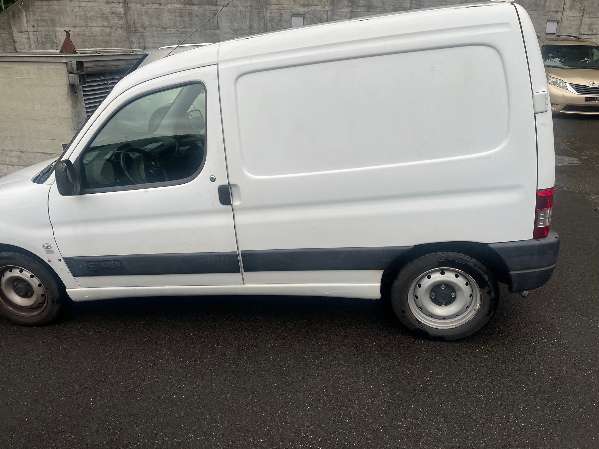 CITROEN Berlingo 1.4 600-image-4