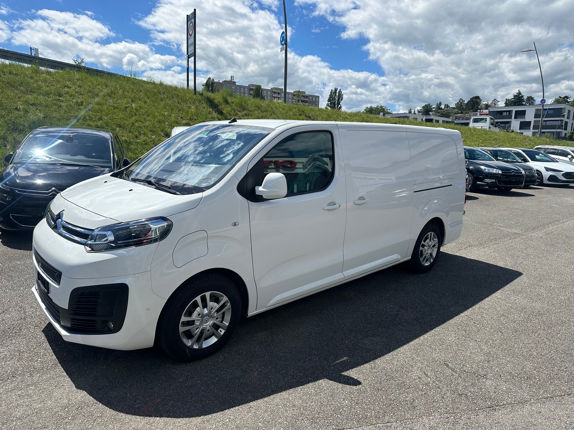CITROEN e-Jumpy XL Club 75kWh-image-3