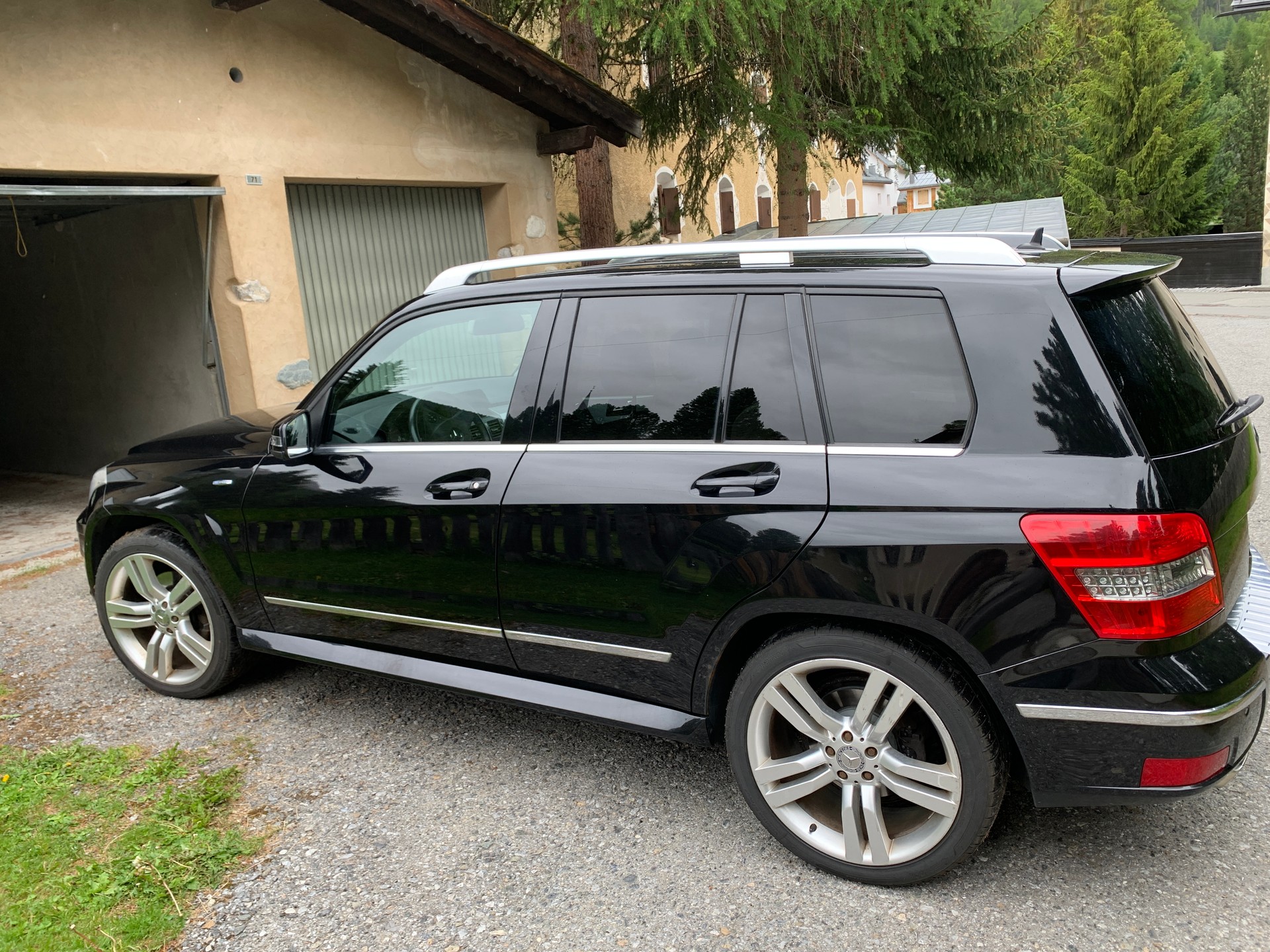 MERCEDES-BENZ GLK 220 CDI BlueEF 4m-image-2