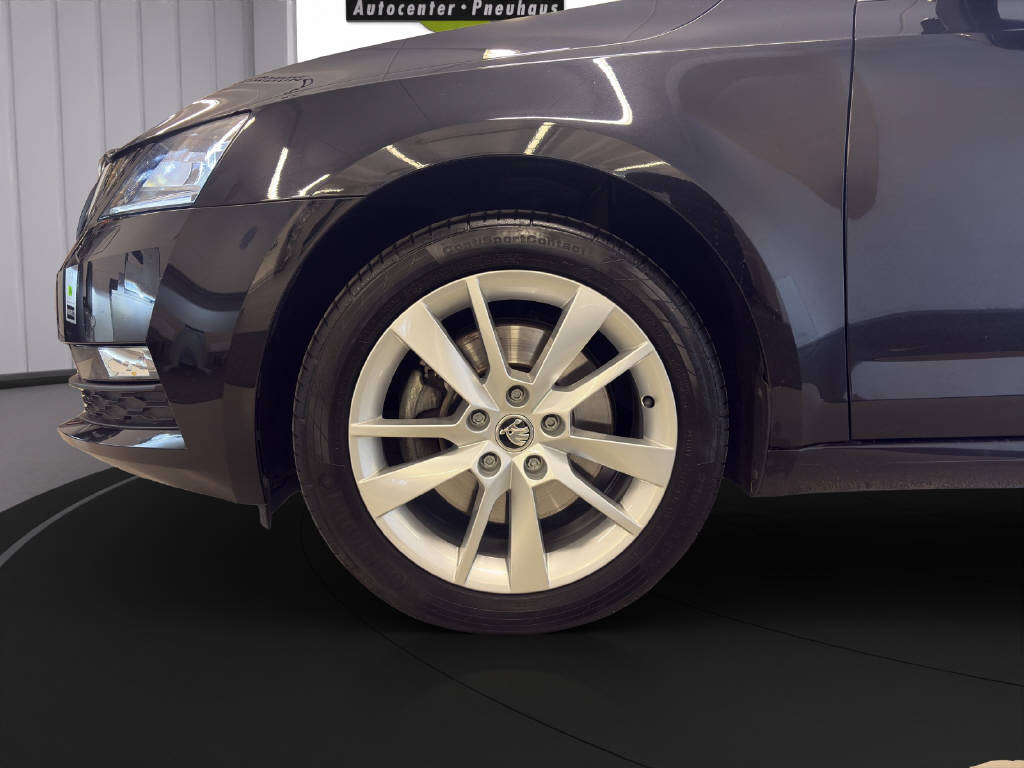 SKODA Octavia Combi 2.0 TSI Soleil 4x4 DSG-image-14