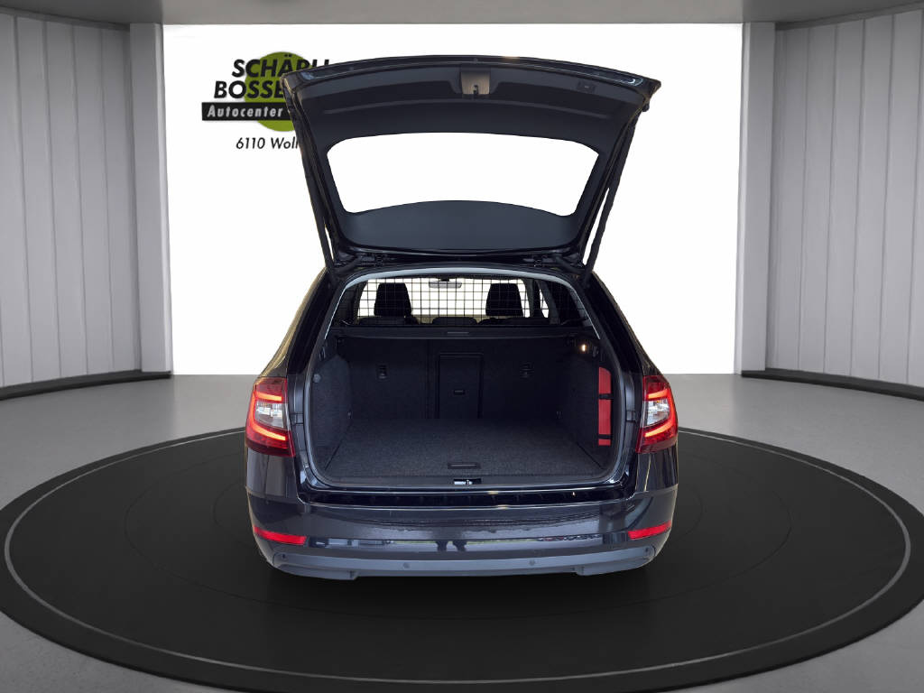 SKODA Octavia Combi 2.0 TSI Soleil 4x4 DSG-image-11