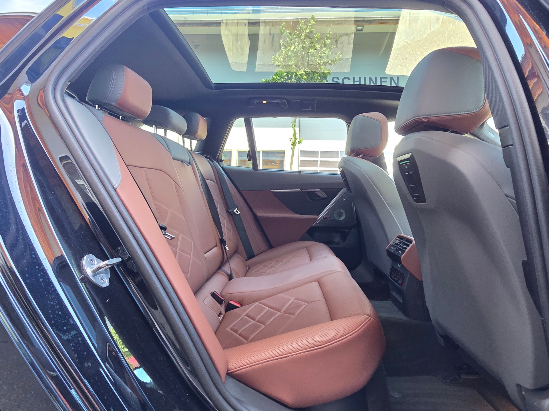 BMW 520d xDrive 48V Touring M-SPORT | BMW REPAIR GARANTIE BIS 07.2029 / 200.000KM| EL.AHK| PANORAMA| BOWERS&WILKINS| BELÜFTETE SITZE-image-10