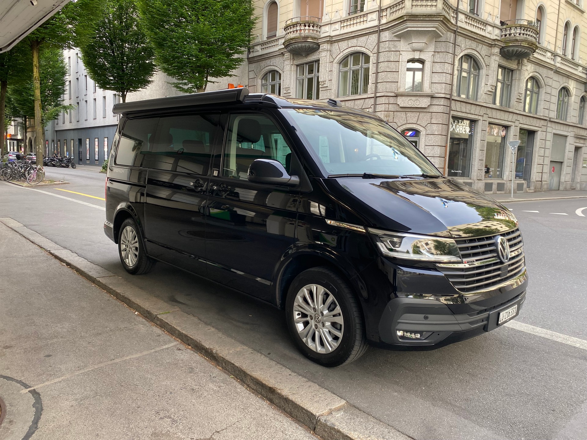 VW T6.1 California 2.0 TDI Beach Edition Spirit 4Motion DSG-image-0