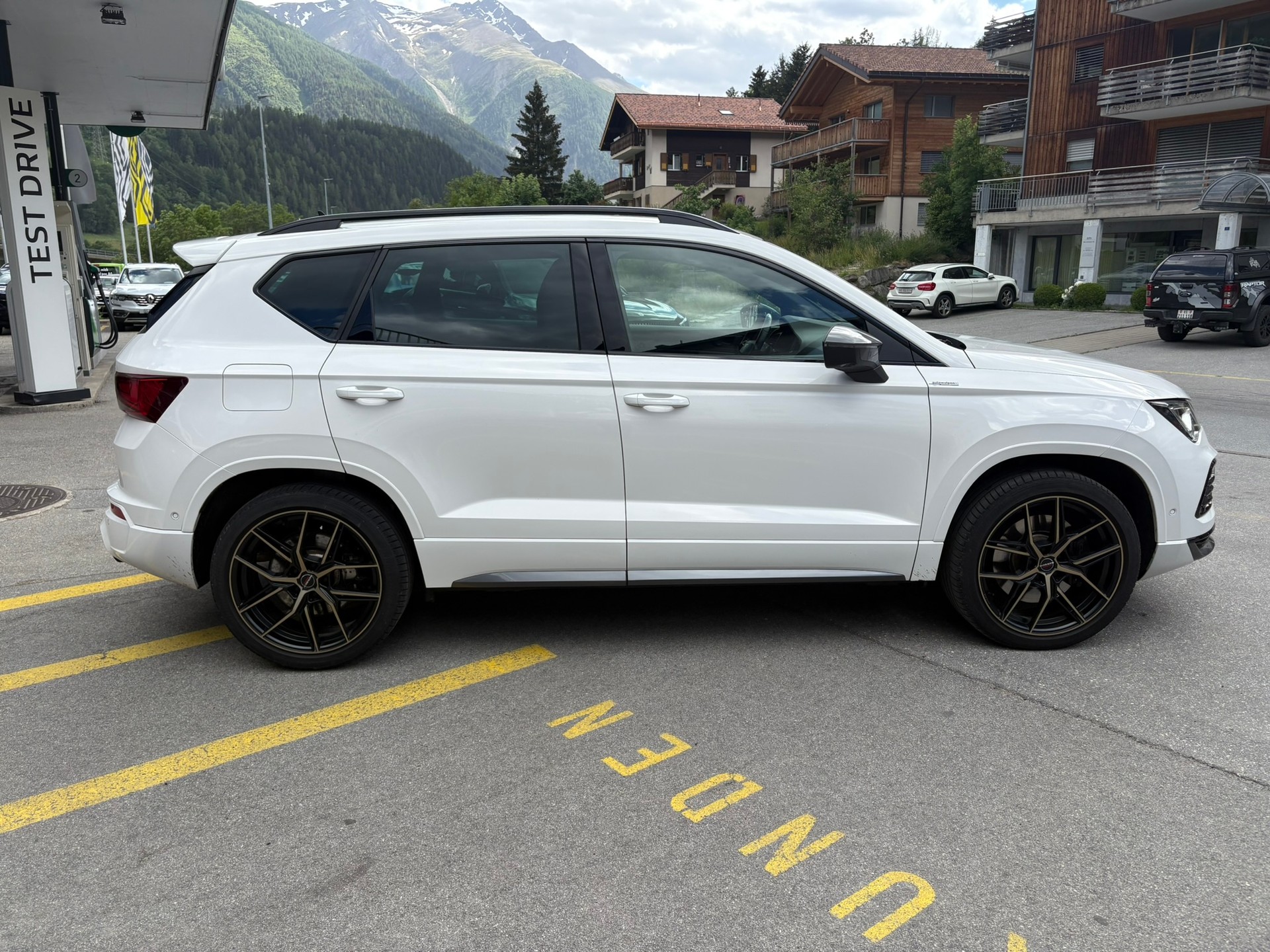 CUPRA Ateca 2.0TSI 4Drive-image-3