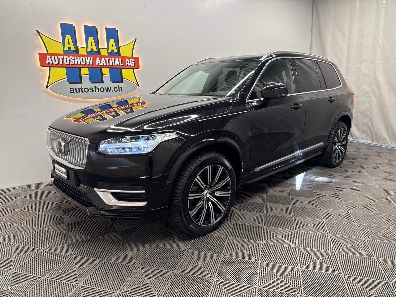 VOLVO XC90 B5 Diesel Mild Hybrid AWD Plus Bright Geartronic-image-0