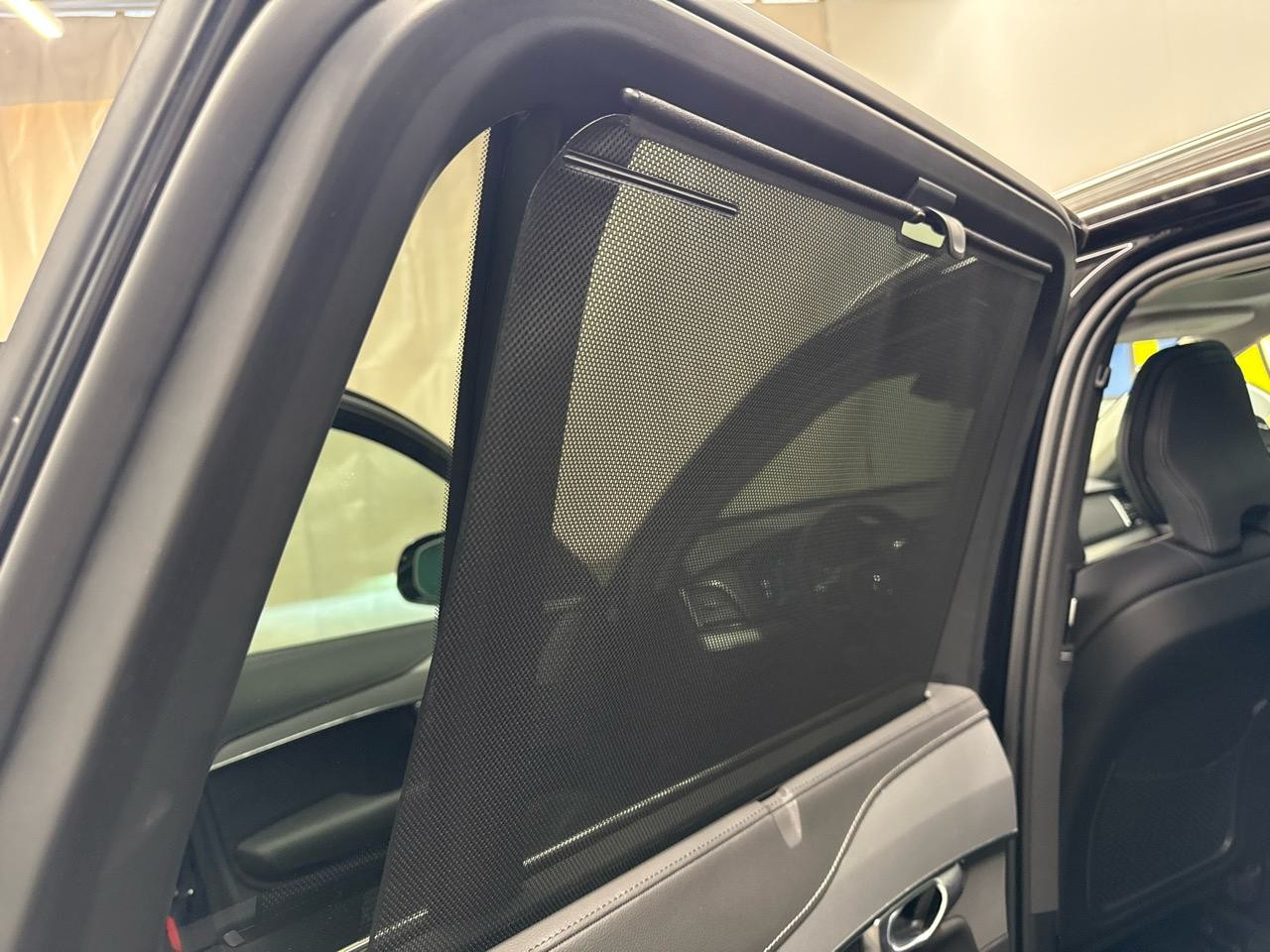 VOLVO XC90 B5 Diesel Mild Hybrid AWD Plus Bright Geartronic-image-13