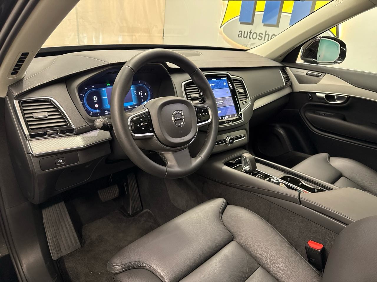 VOLVO XC90 B5 Diesel Mild Hybrid AWD Plus Bright Geartronic-image-2