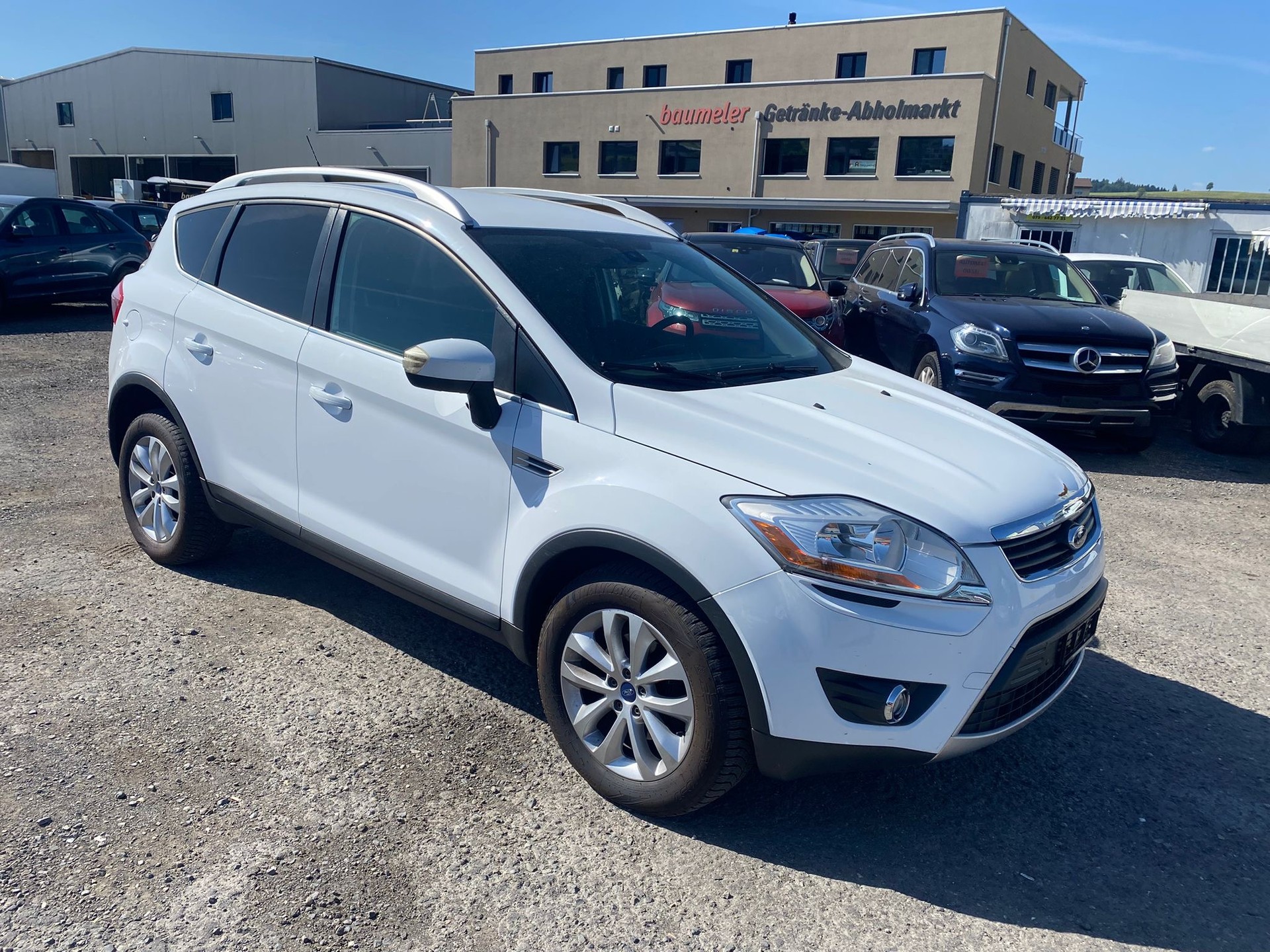 FORD Kuga 2.5 Turbo Titanium 4WD-image-0
