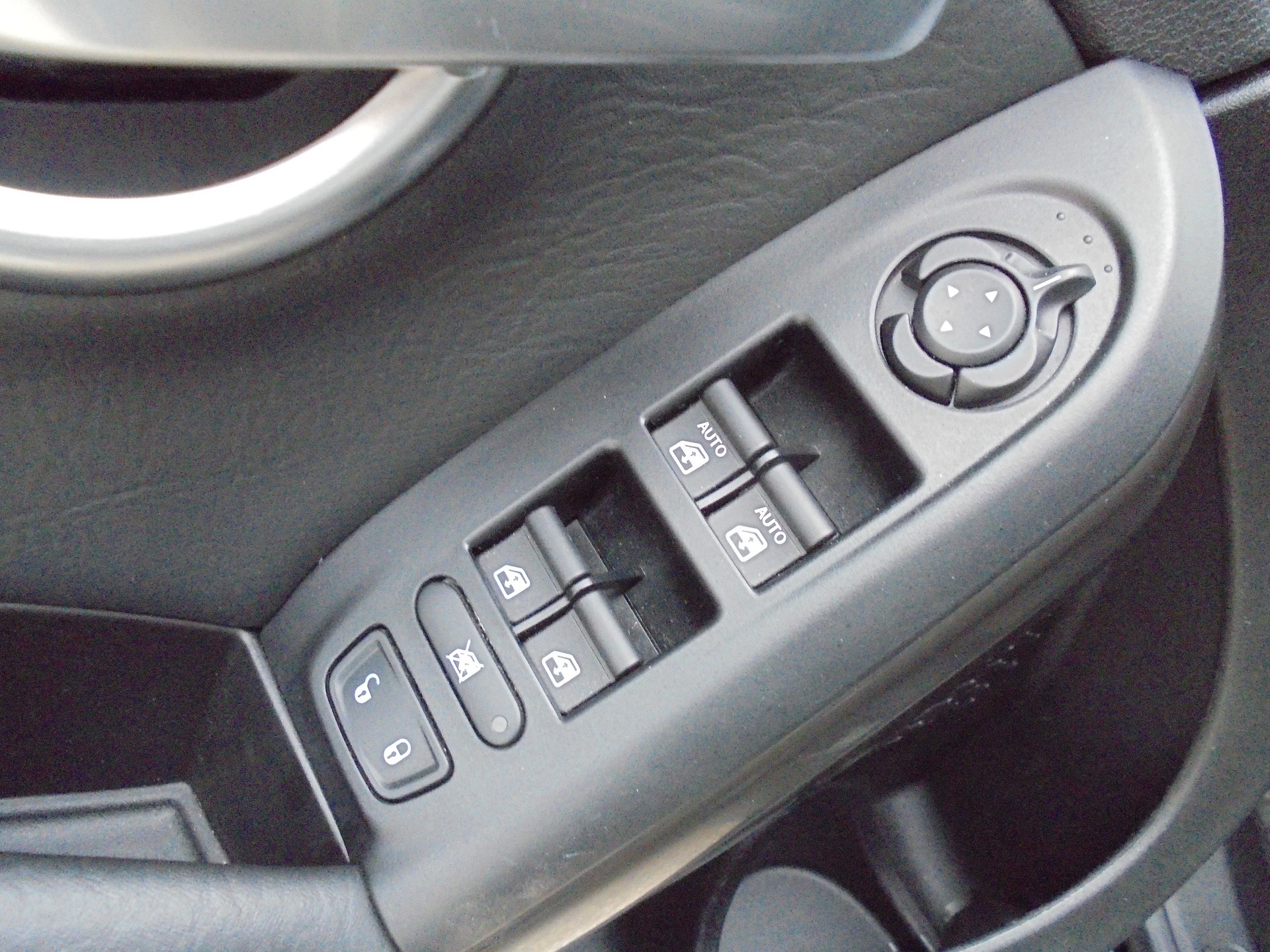 FIAT 500X 1.4T Cross 4x4 Automatic-image-12