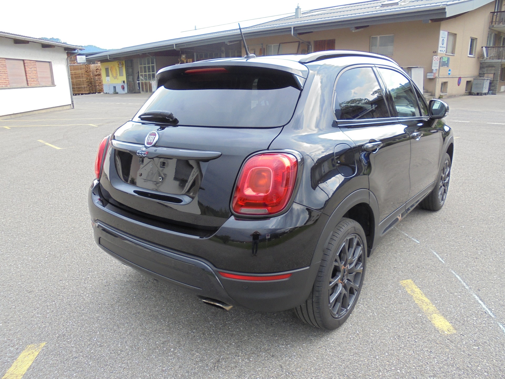 FIAT 500X 1.4T Cross 4x4 Automatic-image-4
