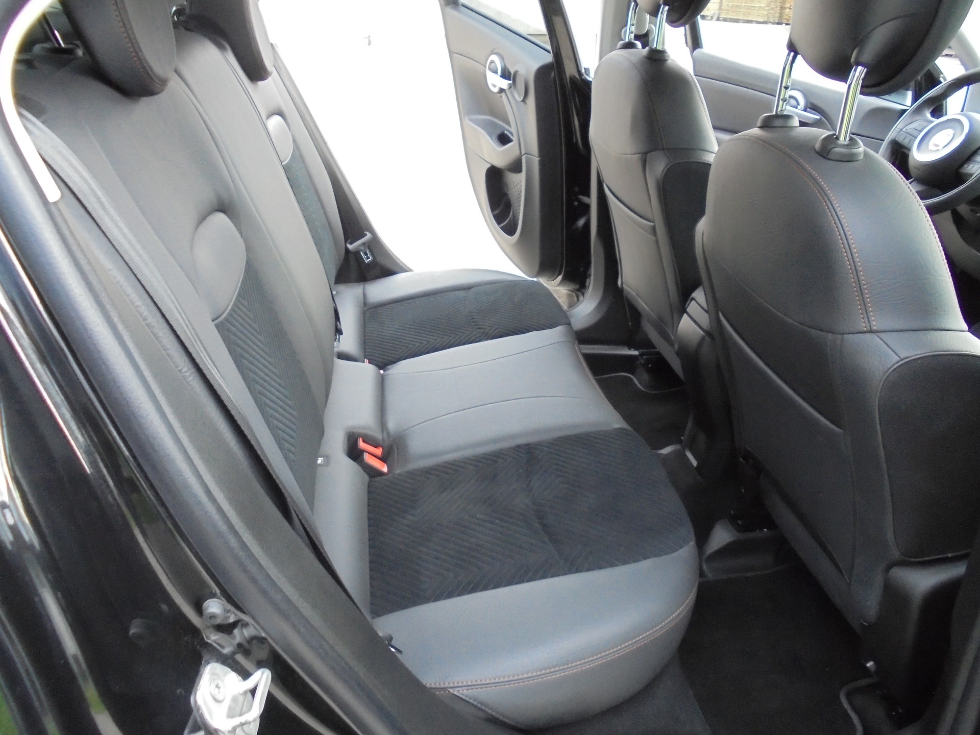 FIAT 500X 1.4T Cross 4x4 Automatic-image-10