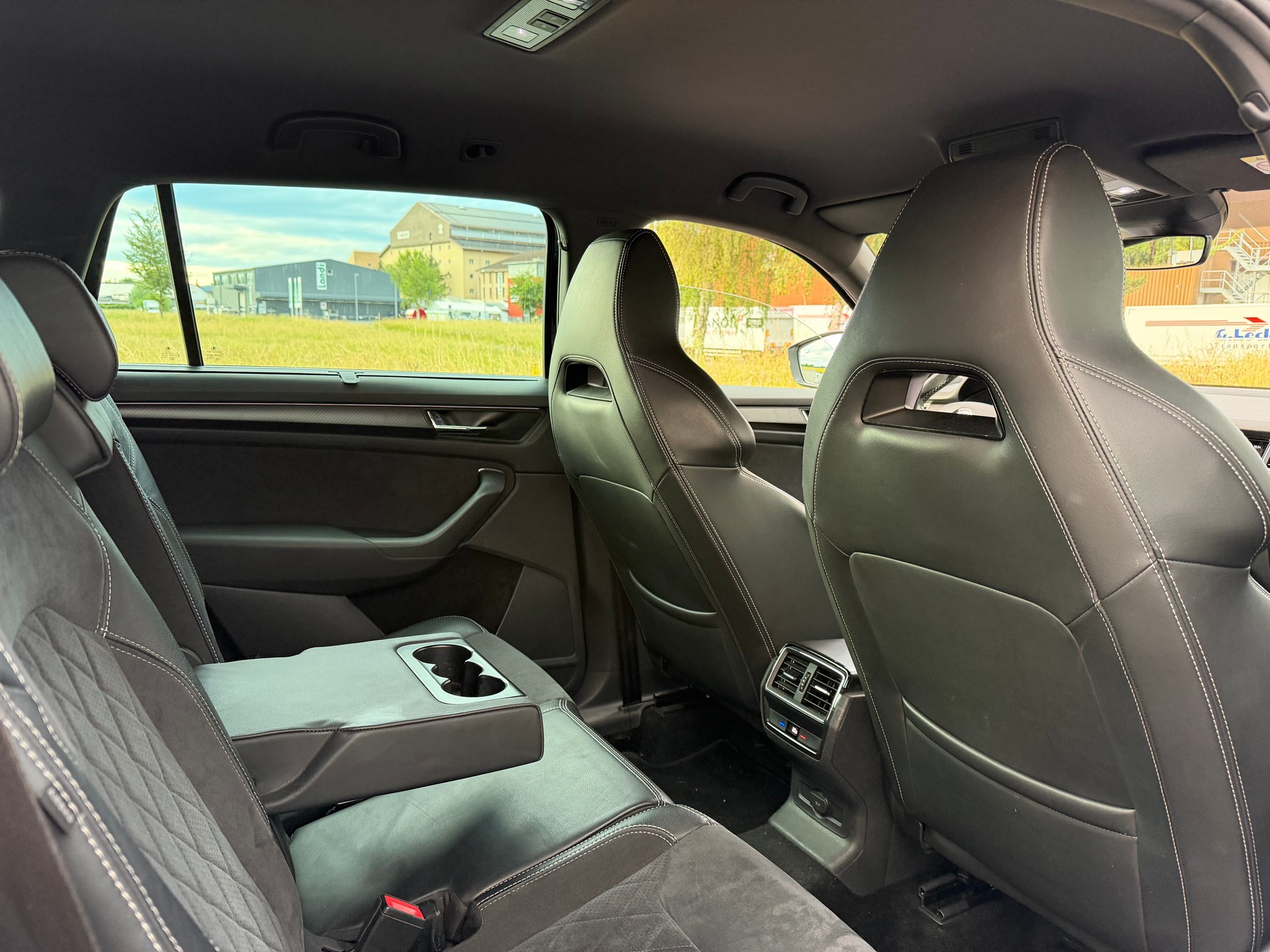 SKODA Kodiaq 2.0 TDI CR Sport Line 4x4 DSG 7 Plätz-image-10