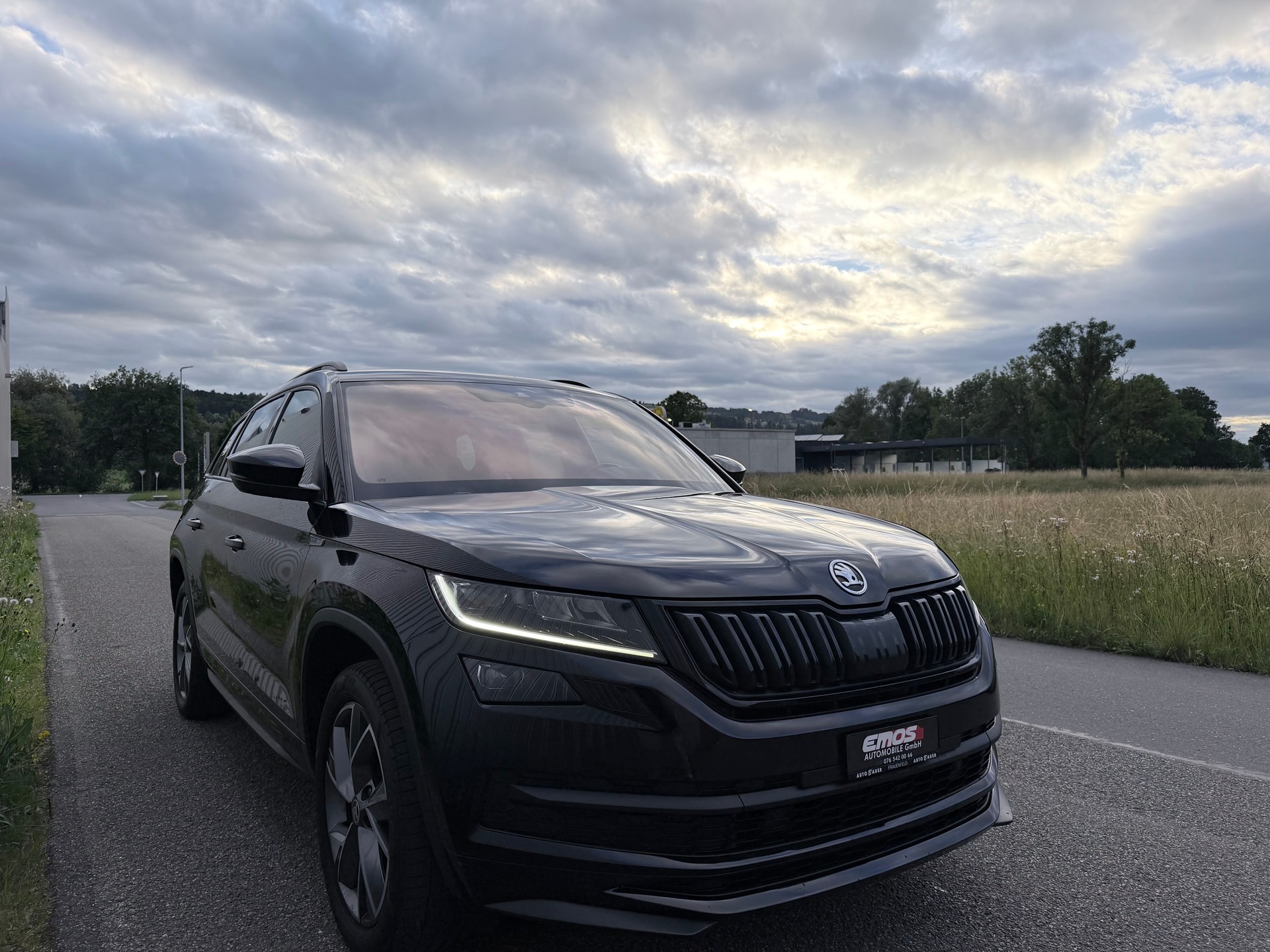 SKODA Kodiaq 2.0 TDI CR Sport Line 4x4 DSG 7 Plätz-image-2