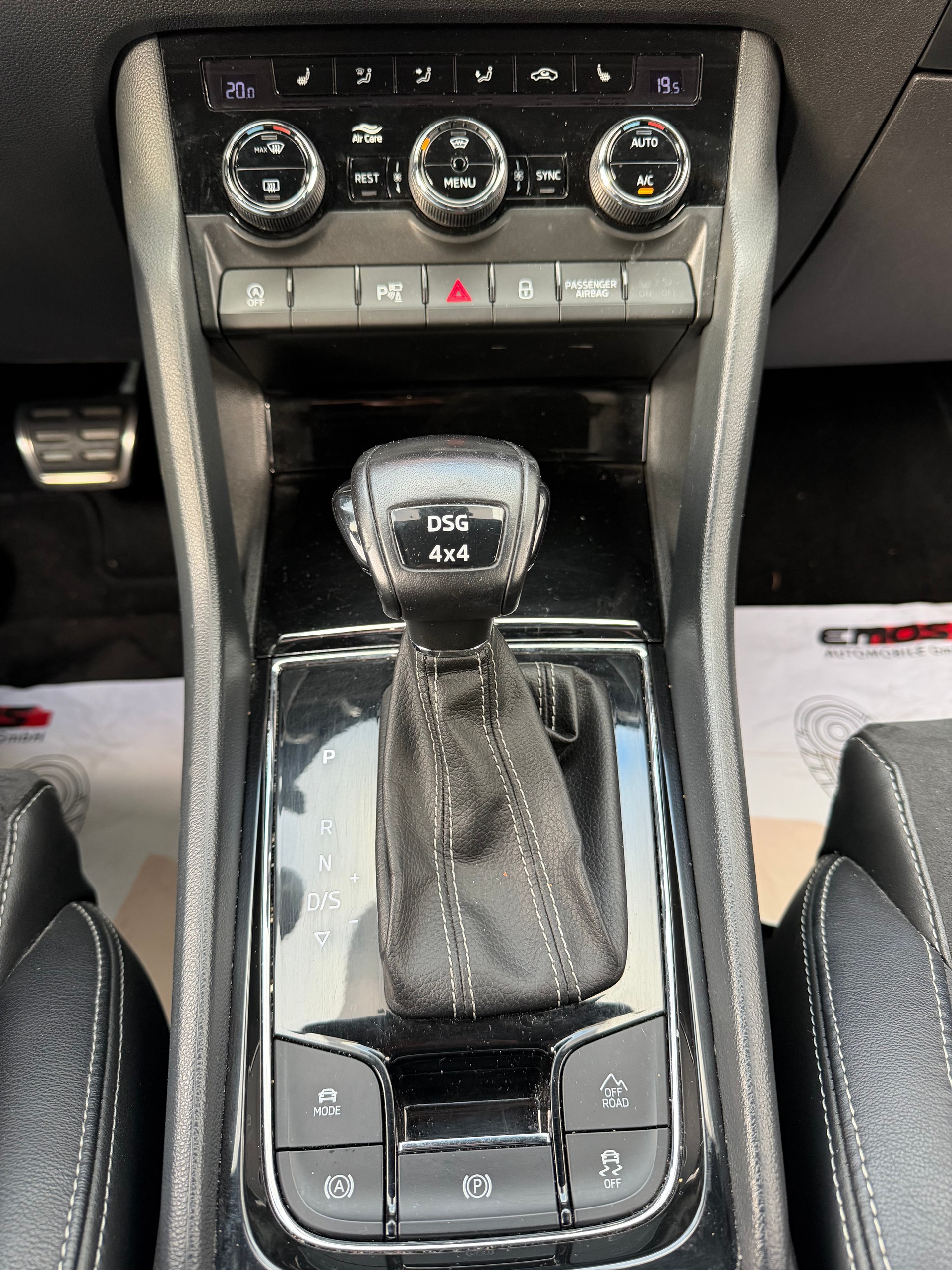 SKODA Kodiaq 2.0 TDI CR Sport Line 4x4 DSG 7 Plätz-image-12